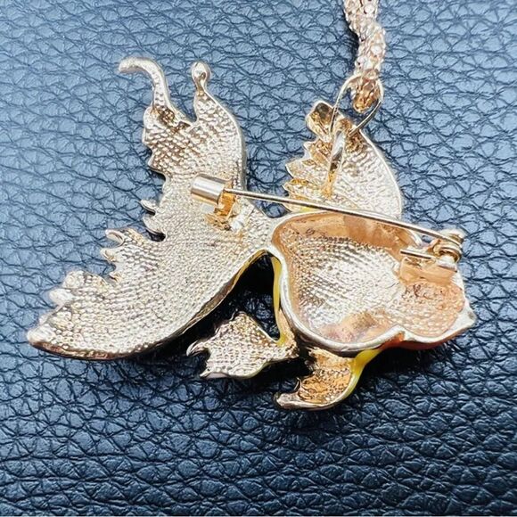 Crystal Enamel Goldfish Fish Pendant Chain Necklace/Brooch NWOT - Picture 2 of 2